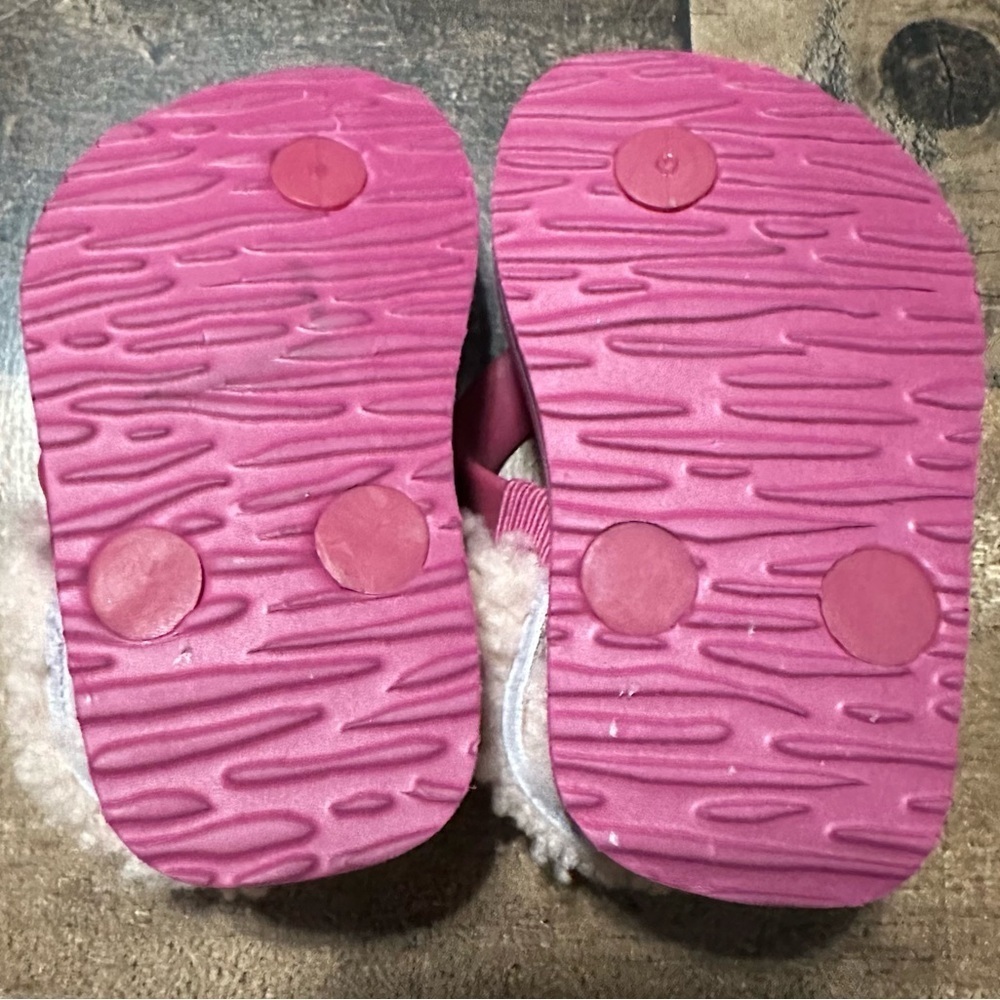 UGG Yia Yia Infant Flip Flops - Picture 3 of 5